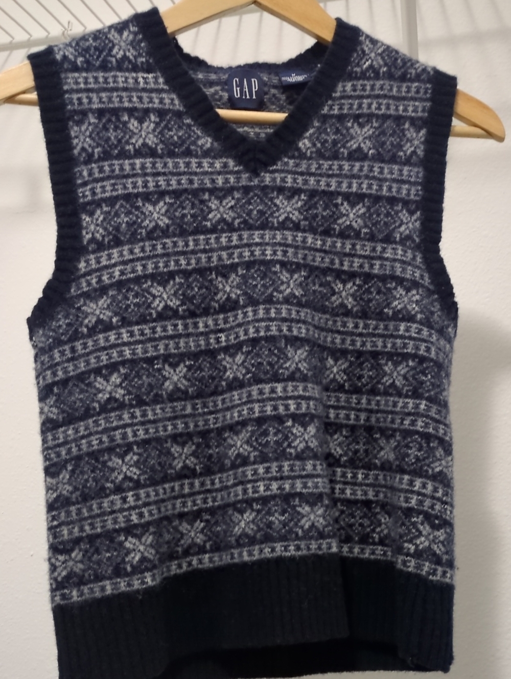 GAP Navy and Light Gray Lamb Wool Knit Vest - Fits Like XS